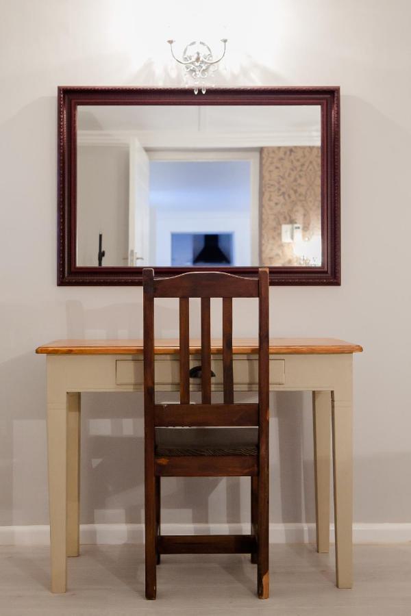 1926 Self Catering Apartment Piketberg ภายนอก รูปภาพ